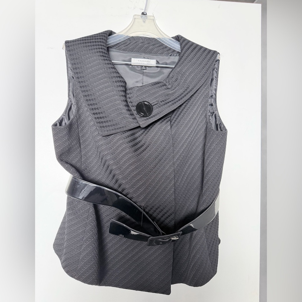 Tahari black Sleeveless Suit with Belt